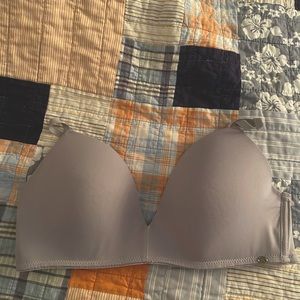 Gray lucky brand t-shirt bra